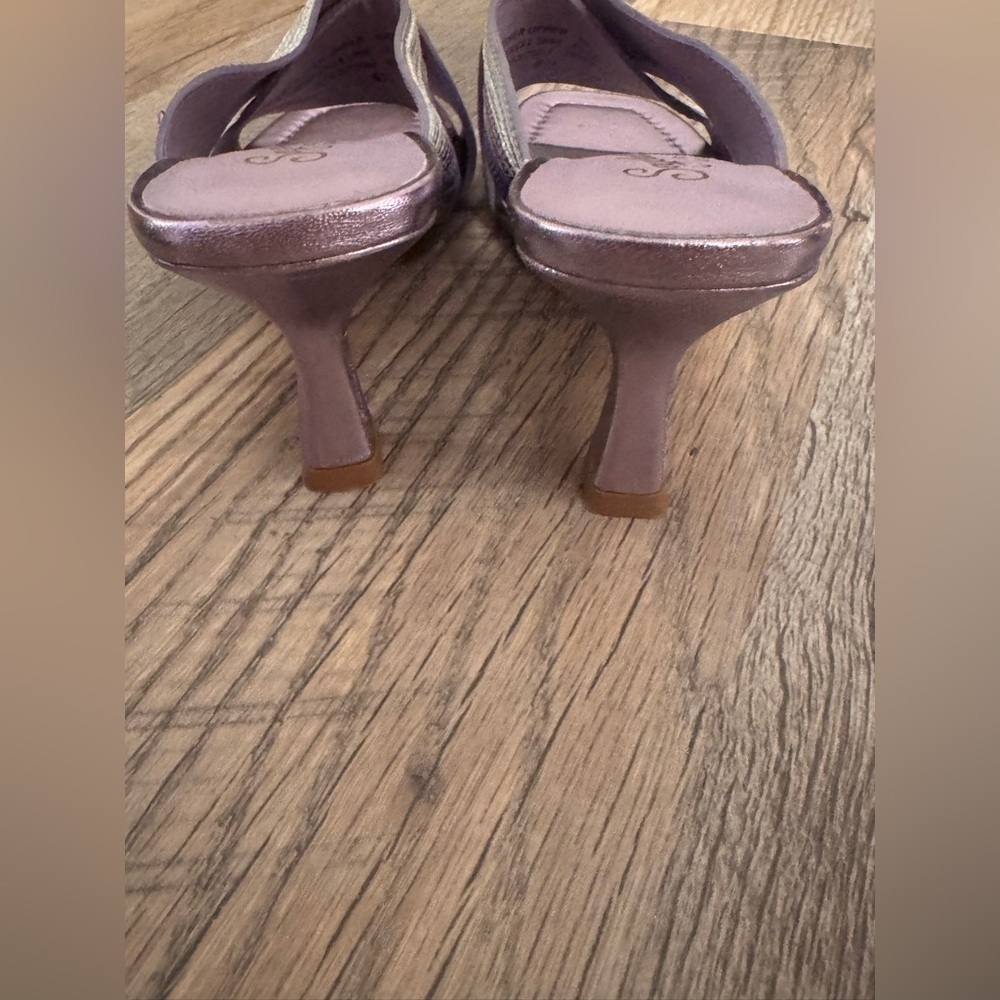 💕SEYCHELLES💕 Fleet Metallic Crisscross Sandal Heels ~ purple lavender New - Picture 5 of 10